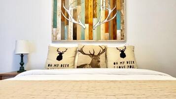Queen Room | Individually decorated, individually furnished, iron/ironing board