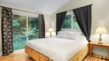 3 bedrooms, free WiFi, bed sheets