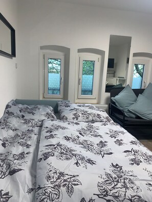 1 habitación, escritorio, wifi gratis y ropa de cama 