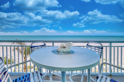 Direct Gulf Front 1 Bedroom Condo