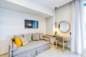 ห้องเอ็กเซกคิวทีฟดับเบิล | ตู้นิรภัยในห้องพัก, โต๊ะทำงาน, ห้องเก็บเสียง, Wi-Fi ฟรี