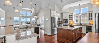 Gorgeous, Luxury, Cabana Service, Elevator, Theater Room, C0225