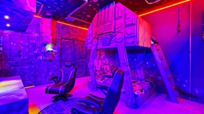 9 chambres, fer et planche à repasser, Wi-Fi, literie fournie