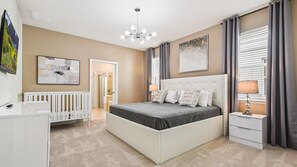 9 chambres, coffres-forts dans les chambres, fer et planche Ă repasser