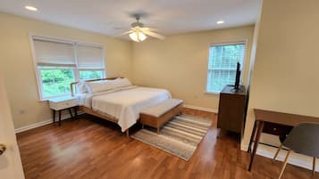 1 bedroom, iron/ironing board, travel cot, WiFi