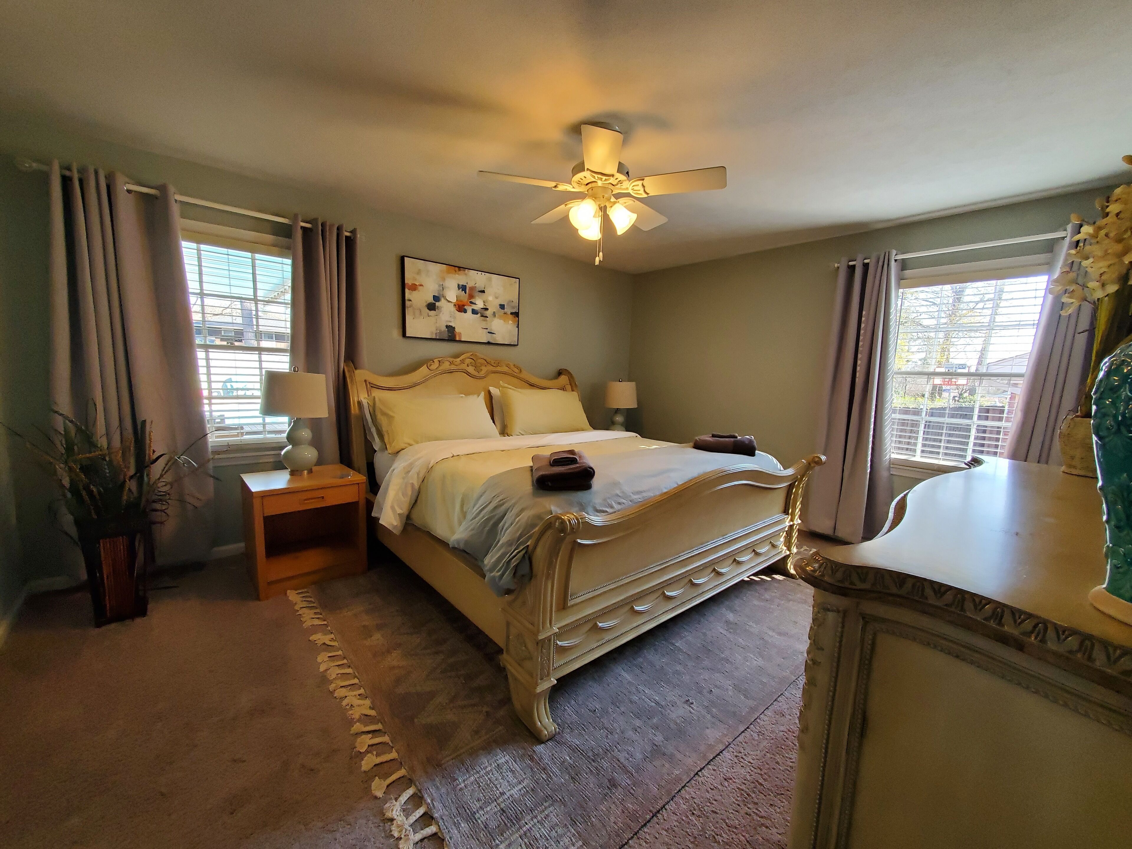 4 chambres, bureau, fer et planche à repasser, Wi-Fi gratuit