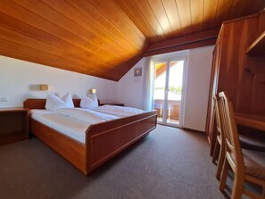 2 chambres, coffres-forts dans les chambres, bureau, Wi-Fi