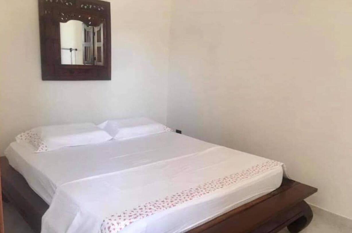 3 bedrooms, bed sheets