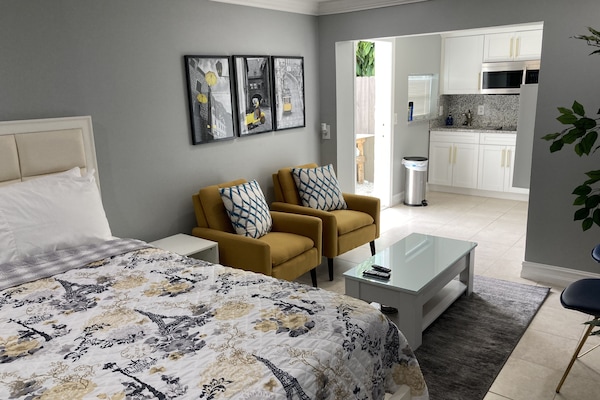 1 camera, ferro/asse da stiro, Wi-Fi gratuito, lenzuola