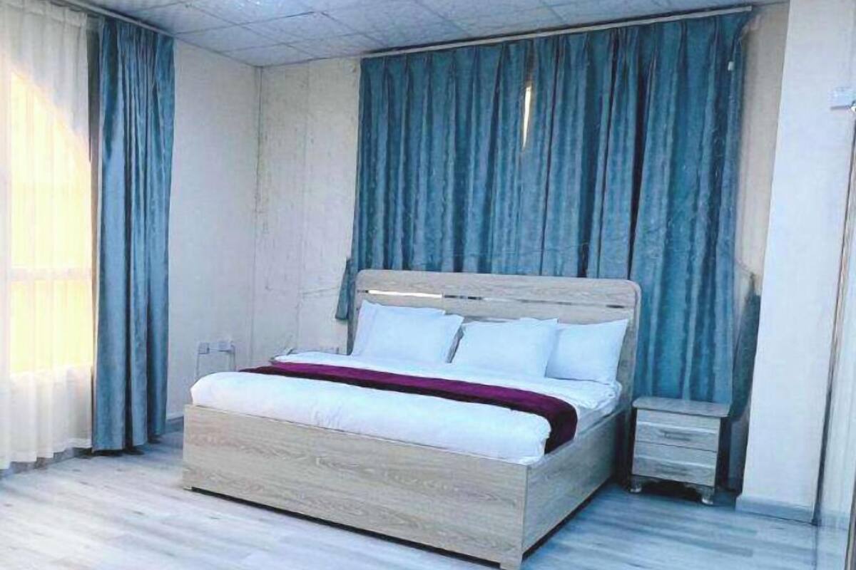 Honeymoon Suite | Egyptian cotton sheets, premium bedding, down comforters, pillowtop beds