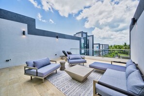 Casa geminada premium, 4 quartos, piscina particular, vista para o canal | Terraço/pátio