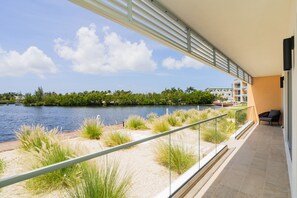 Balcony - ONE Canal Point (Seven Mile Beach)