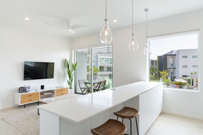 Living area - ONE Canal Point (Seven Mile Beach)