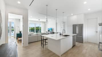 Premium Condo, 2 Bedrooms | Living area