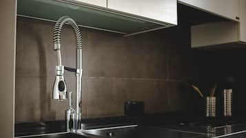 Réfrigérateur, micro-ondes, four, lave-vaisselle