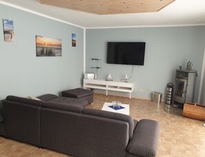 Téléviseur connecté, foyer, chaîne audio