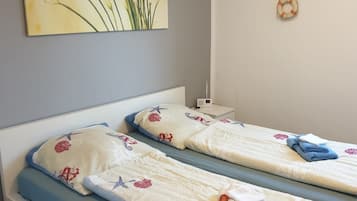 2 bedrooms, travel crib, free WiFi