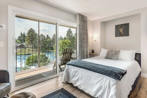 1 chambre, fer et planche à repasser, accès au Wi-Fi (inclus)