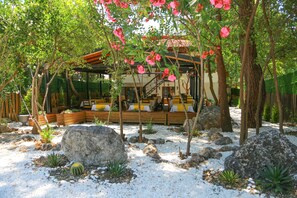 Terrace/patio - Yali Capkini Akyaka Boutique Hotel (Ula)