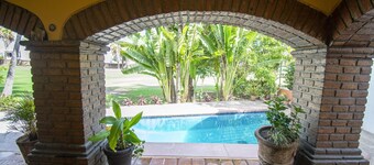 Conde de Oviedo Whole Home with Pool