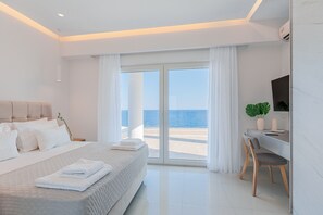 4 Schlafzimmer, Schreibtisch, Bügeleisen/Bügelbrett, Reisekinderbett