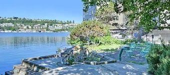 Newly Remodeled Unit in the Heart of Seattle - Eastlake