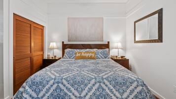 1 bedroom, in-room safe, desk, soundproofing