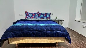 2 bedrooms, free WiFi - Ira Homestay Mathura (Mathura)