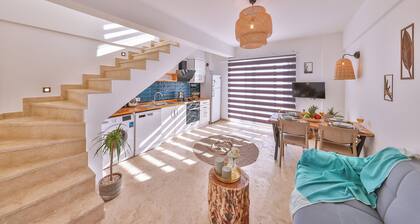 Villa Ay