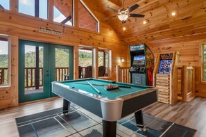 Games room - Private Indoor Pool·Mtn Views·Pets Free·Dollywood (Sevierville)