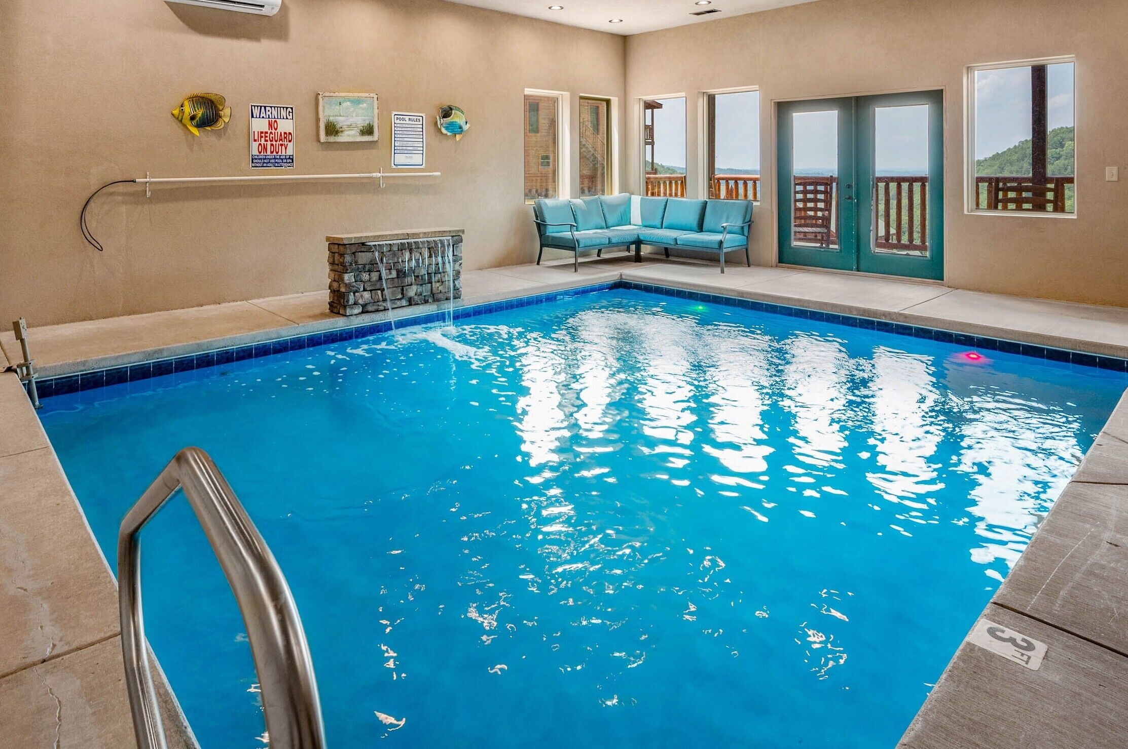 Piscine couverte, piscine extérieure