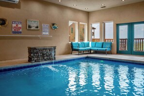 Innenpool, Außenpool