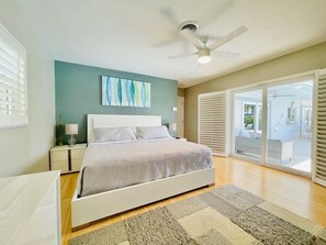 4 bedrooms, iron/ironing board, WiFi, bed sheets - On the water-Highly rated Central location, 2 miles to downtown-beach-Kayaks (Fort Lauderdale)