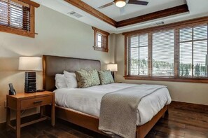 3 soverom, safe på rommet, strykejern/-brett og wi-fi (inkludert)