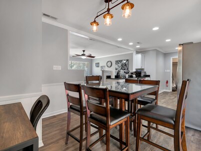 NEW! Last minute booking discount—close to Tallahassee Memorial Hospital