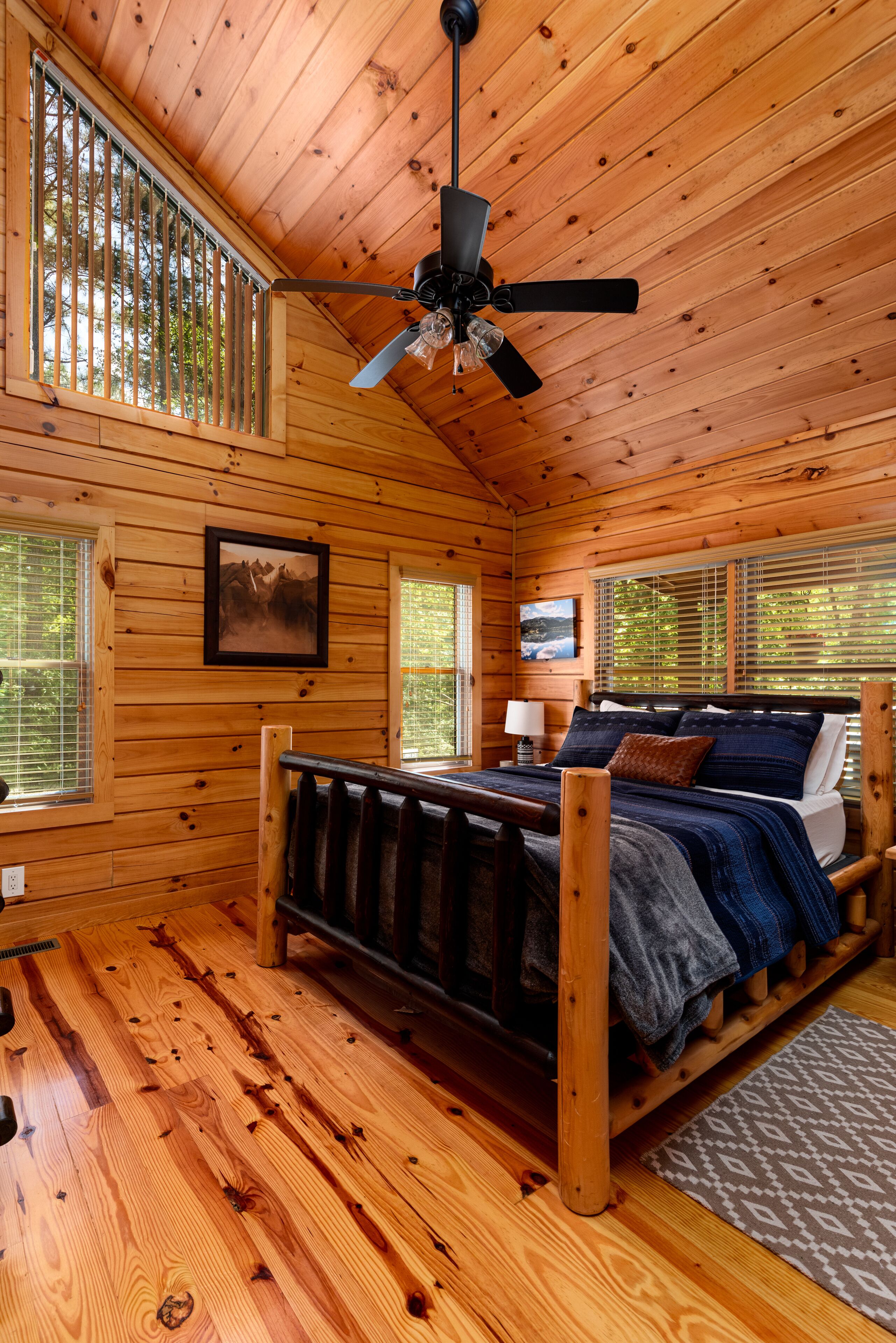 2 bedrooms, desk, travel crib, free WiFi