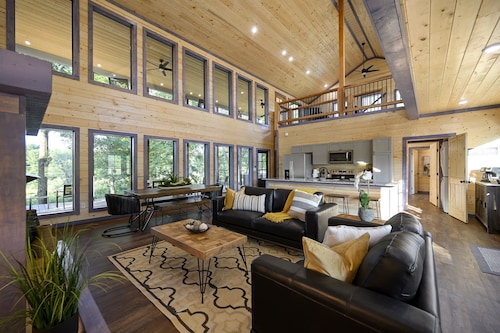 Riverfront/HeatedPool/Arcade/Kayak/Fish