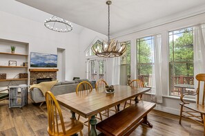 智能电视、壁炉