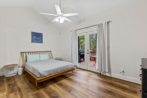 4 bedrooms, WiFi, bed sheets - Bunk-Bed House Nestled in the Trees (Flagstaff)