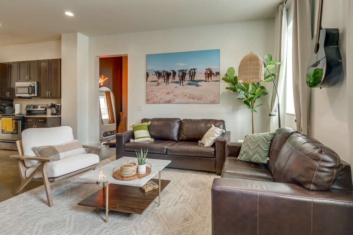 Smart TV, offices