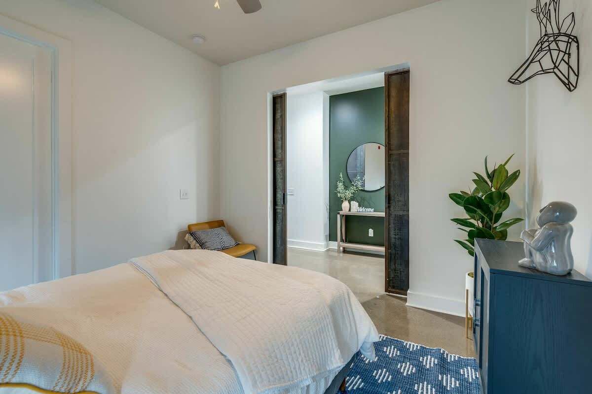 2 bedrooms, desk, iron/ironing board, free WiFi