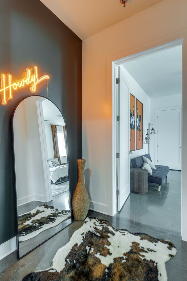 2 bedrooms, desk, iron/ironing board, travel cot