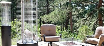 Mountain Luxury and Views Galore Near Palmer Lake