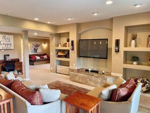 Smart TV, DVD player, printers - Mountain Luxury and Views Galore Near Palmer Lake (Larkspur)