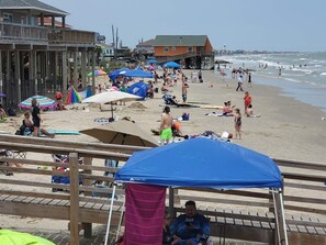 Beach nearby, beach towels