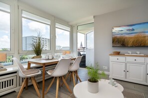 Dining - Am Stadtpark - Modernes App. für 4 Personen - Balkon, Pkw-stellplatz, Wlan. Haustiere Erlaubt (Sylt)
