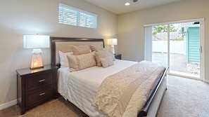 5 bedrooms, iron/ironing board, WiFi, bed sheets - GONE COASTAL at Seaside Beach - Pet Friendly!! NEW LISTING!! (Seaside)
