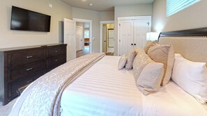 5 habitaciones, tabla de planchar con plancha, wifi y ropa de cama 