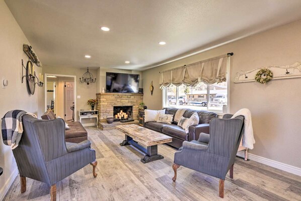 Smart TV, libri, impianto stereo