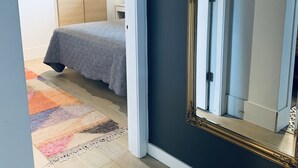 Room - 2 bedroom Suite, 5 minutes to Deep Cove (North Vancouver)